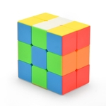 Brilhantemente coloridos Suave Girando Magic Cube para Puzzle estudantes adultos Toy Crianças cor aleatória