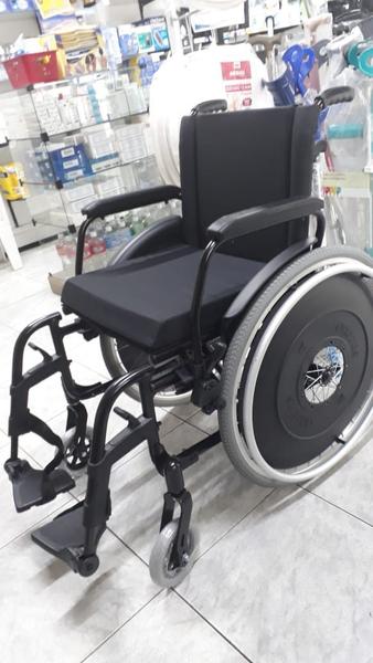 Cadeira de Rodas Avd Alumínio Avd 38 Cm Preta - Ortobras