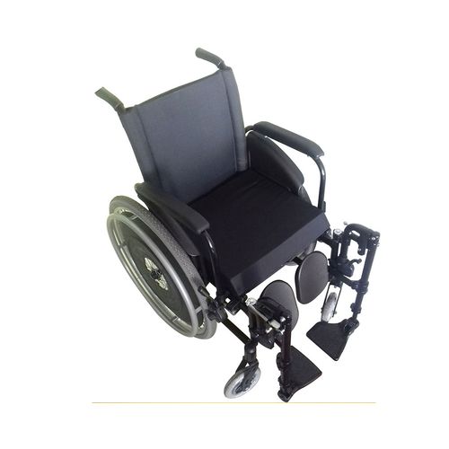 Cadeira de Rodas Avd Alumínio X Duplo Pés Eleváveis 44cm Preta (cód. 11133)