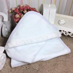 Cobertor Branco para Bebê Microsoft com Capuz.