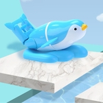 Dedo do bebê Rocha banho dos pinguins do brinquedo elétricos Nadando Com Pedestal para o bebê Presentes Banho chuveiro de água de Dia das Crianças