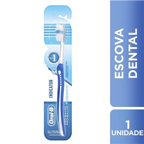 Escova de Dente Oral-B Indicator Plus Macia 30