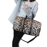 Mulheres Sling tiracolo grande CAPACIDADE Leopard Crossbody Malas de Viagem PU Leather Weekend Duffel Messenger Bag