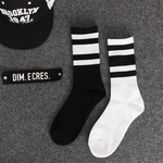 JIA Moda estilo simples listradas Esportes Socks comprimento médio Socks Casual Clothing
