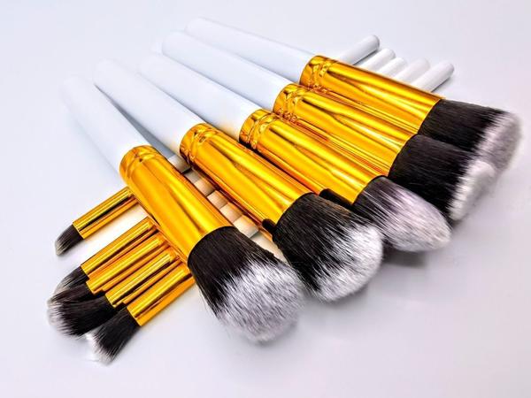 Kit 10 Maquiagem Pinceis Branco Esfumar Contorno Kabuki Profissional Pincel Base Jogo - Grupo Online