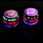 FLY  Piscando colorido Gyro Flash Light-emitting Presentes Linha Vermelha Gyro Magic Music Giroscópio Luminous brinquedo P # dropship Novel toys