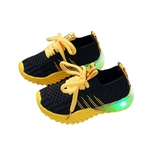 Sapatos Kids Shoes Knitting superfície dos doces Cor de luz respirável menina LED brilhante Running Shoes Sneakers com solas macias