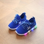 Ficha técnica e caractérísticas do produto Anti-derrapante Shoes Sole Crianças com estrela Decor radiante luminoso brilhante Baby Shoes Calçados Esportivos Em destaque