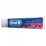 Ficha técnica e caractérísticas do produto Creme Dental Oral-B 3D White Glamorous White 90g - Oral B