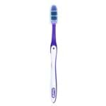 Ficha técnica e caractérísticas do produto Escova Dental Oral B 1.2.3 Média Cores Sortidas com Protetor de Cerdas 1 Unidade