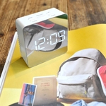 Ficha técnica e caractérísticas do produto Espelho Portátil Despertador PYRUS Night Light Digital Alarm Clock Square
