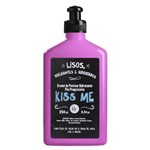 Ficha técnica e caractérísticas do produto Kiss me Lola Cosmetics - Creme para Pentear 250Ml