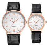 Ficha técnica e caractérísticas do produto 2PC Luxury Watch Men's Lady Strap Couple Quartz Wrist Watches