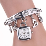 Ficha técnica e caractérísticas do produto Fashion Women Love Rhinestone Chain Bracelet Wrist Watch Square Watch SL