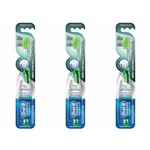 Ficha técnica e caractérísticas do produto Oral B Ultrafina Escova Dental (Kit C/03)
