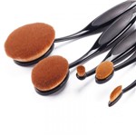 Ficha técnica e caractérísticas do produto Pincéis para Maquiagem Escovas Ovais Kit com 5 - New MakeUp