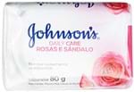Ficha técnica e caractérísticas do produto Sabonete Barra Rosas e Sândalo, Johnson's, 80g