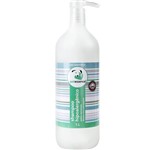 Ficha técnica e caractérísticas do produto Shampoo Pet Essence Hipoalergênico para Cães e Gatos - 1 L